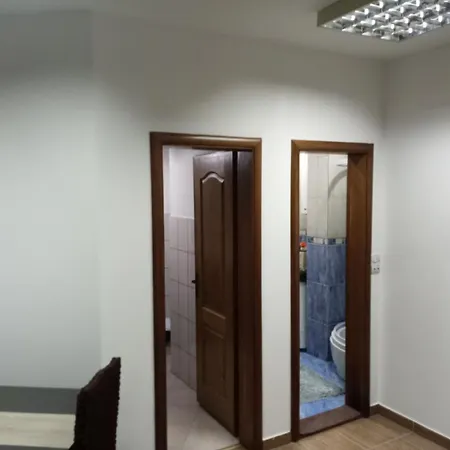 Mladenovic Center, Free Parking&wifi Daire