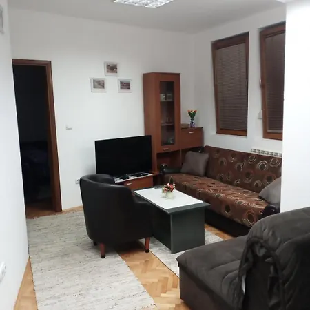 Mladenovic Center, Free Parking&wifi Vranje