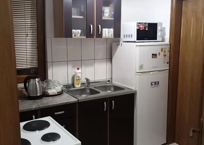 Mladenovic Center, Free Parking&wifi Апартаменты