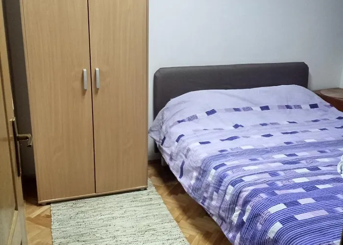 Mladenovic Center, Free Parking&wifi Апартаменты *